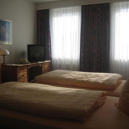 Neustaedter Hof Hotel Garni Нойштадт-ан-дер-Рюбенберґе Екстер'єр фото