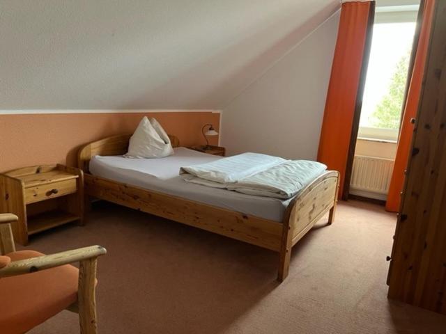 Neustaedter Hof Hotel Garni Нойштадт-ан-дер-Рюбенберґе Екстер'єр фото